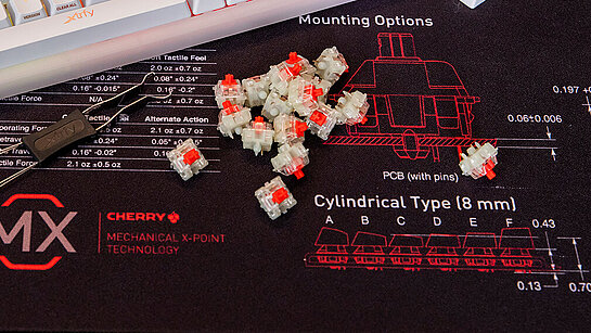 CHERRY XTRFY K4V2 TKL | TKL-format gaming keyboard - Cherry