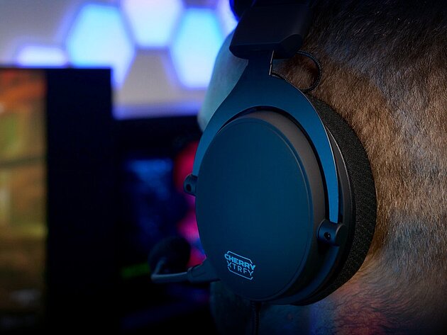 CHERRY XTRFY H2｜有線オーバーイヤー型ゲーミングヘッドセット - Cherry