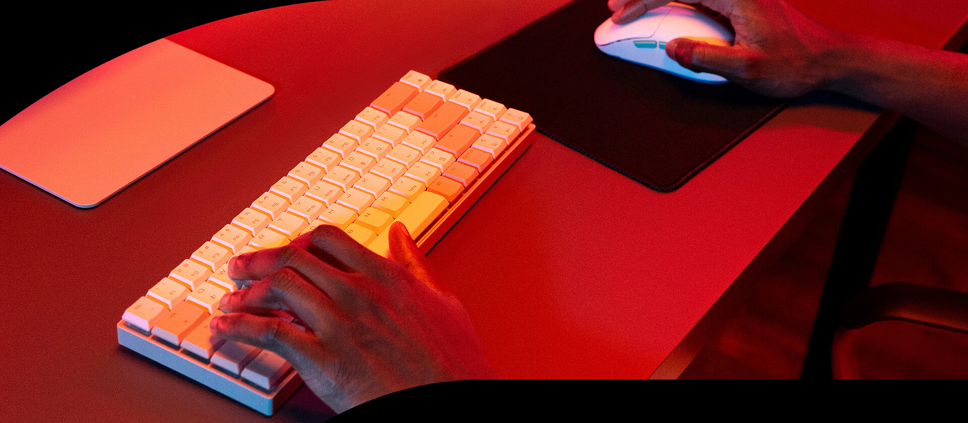 CHERRY MX-LP 2.1 Compact Wireless | 65-percent gaming keyboard