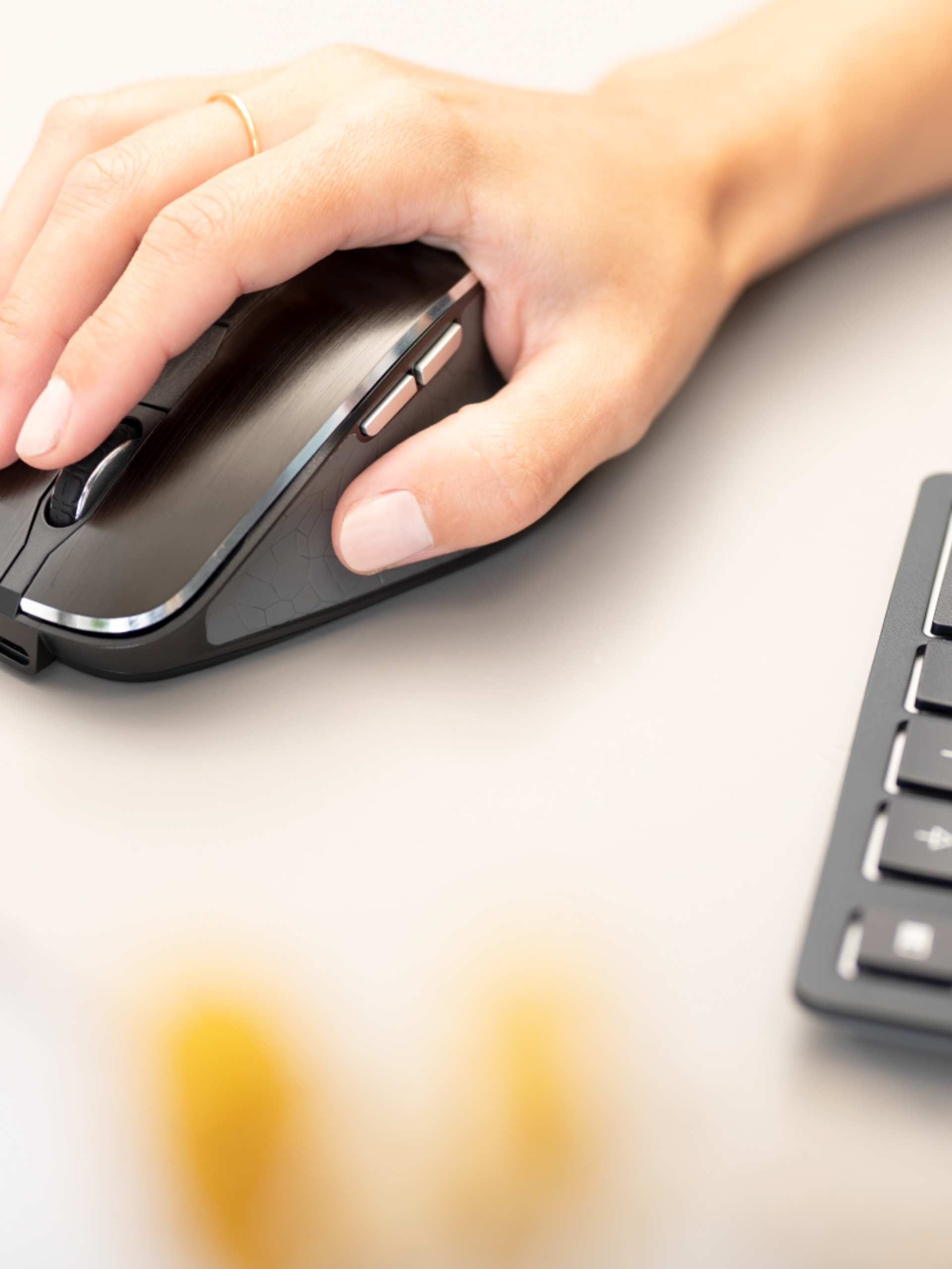 CHERRY MW 8C ERGO | Ergonomic wireless mouse - Cherry