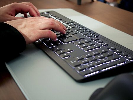 Keyboard Capture Stream STREAM KEYBOARD ULTIMATE | Multi-Device Keyboard - Cherry